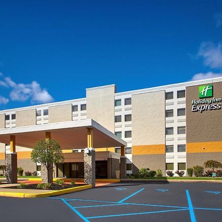 Holiday Inn Express Pittston - Scranton Airport By Ihg Екстер'єр фото