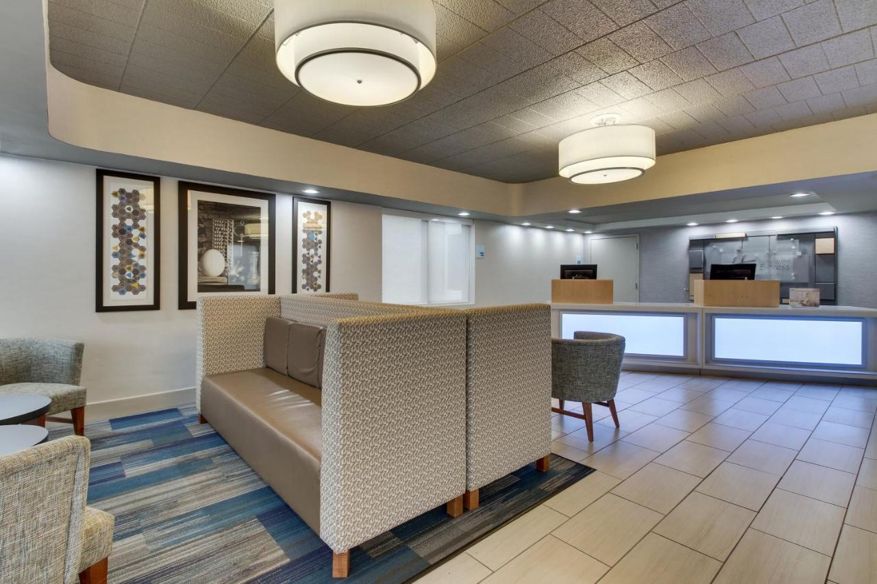 Holiday Inn Express Pittston - Scranton Airport By Ihg Екстер'єр фото